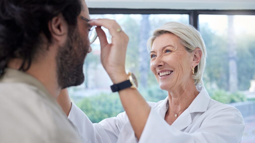 Building a Responsive Call Center and Patient Engagement Team for a Leading Eye Care Provider